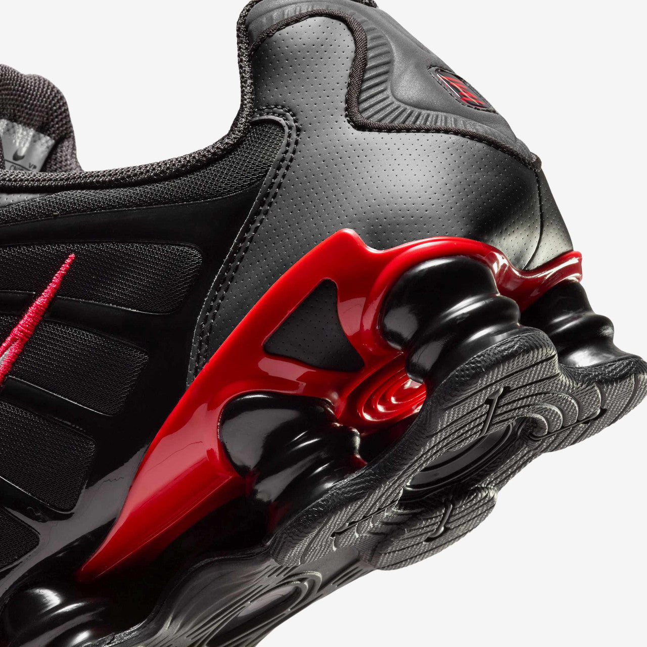 Nike Shox TL ‘Black/University Red